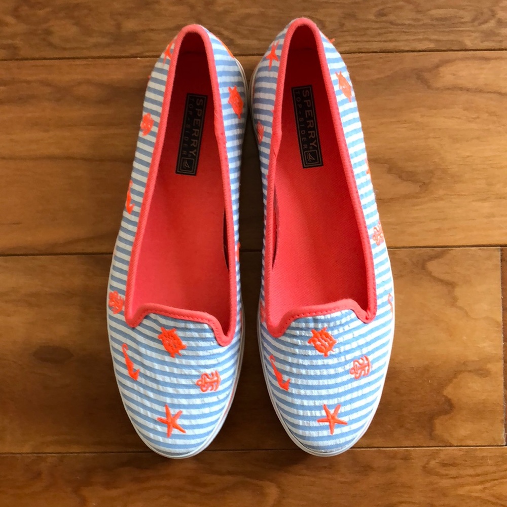 Sperry 🥿Seersucker Flats🥿 - Picture 2 of 3